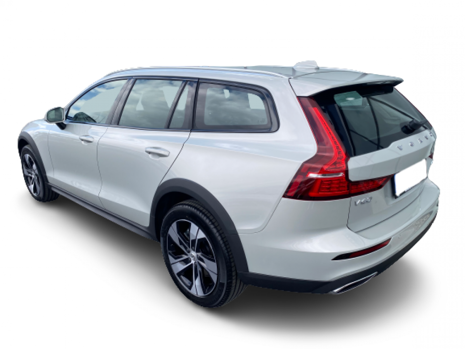 Volvo V60 B4 Cross Country