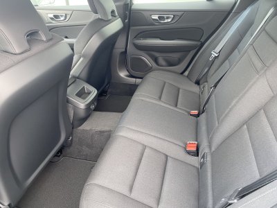 Volvo V60 B4 Cross Country